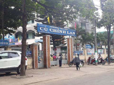 Trường tiểu học Cù Chính Lan nơi xảy ra vụ việc. Ảnh: Dân trí