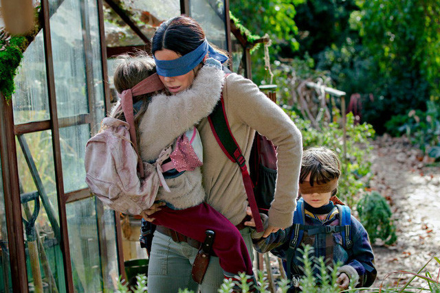 Cảnh trong phim “Bird Box”