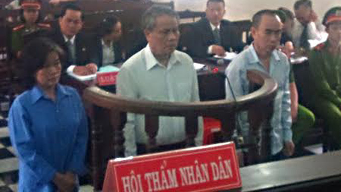 3 bị cáo tại phiên tòa. Ảnh: Tân Châu.