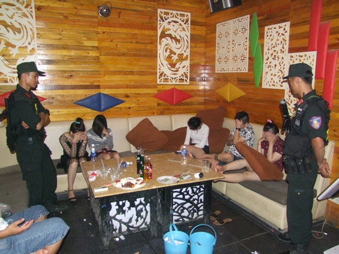 25 người trong Phòng Karaoke dương tính với ma túy