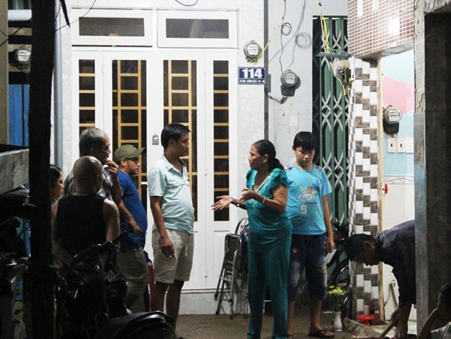 Người thân chuẩn bị hậu sự cho nạn nhân