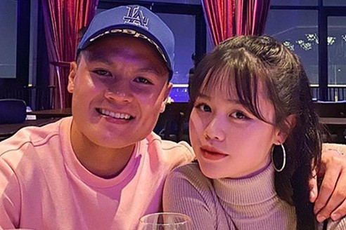 Fan gọi Huỳnh Anh 'đang cháy nhà kìa' khi Quang Hải lộ loạt tin nhắn nhạy cảm