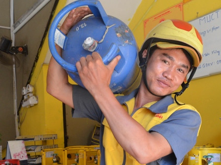 Giá gas bán lẻ tháng 8 giảm nhẹ 