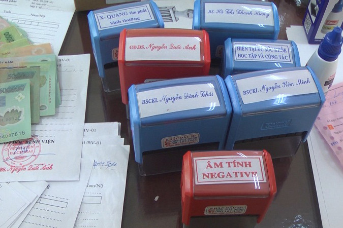 Tang vật vụ án cơ quan điều tra thu giữ. Ảnh: Công an Hưng Yên.