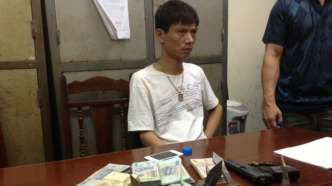 Tú “kỷ” tại thời điểm bị Cục cảnh sát hình sự bắt giữ