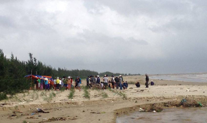 Vùng biển nơi phát hiện xác nam thanh niên.