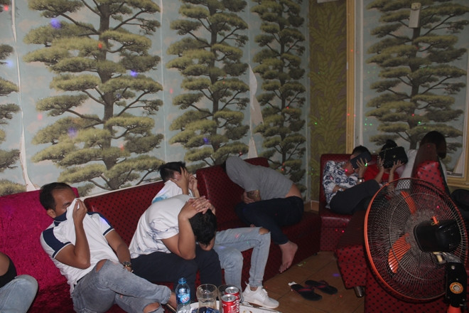 Các đối tượng sử dụng ma túy trái phép bị bắt quả tang