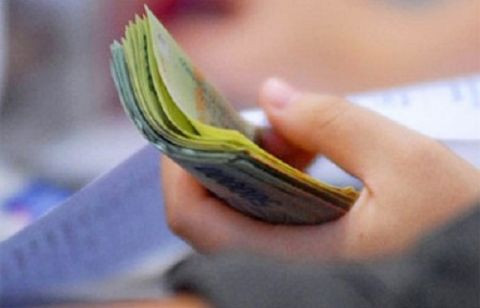 Hội đồng tiền lương Quốc gia đã đi tới thống nhất mức tăng lương tối thiểu vùng năm 2017 tăng 7,3% so với năm 2016. Ảnh minh họa