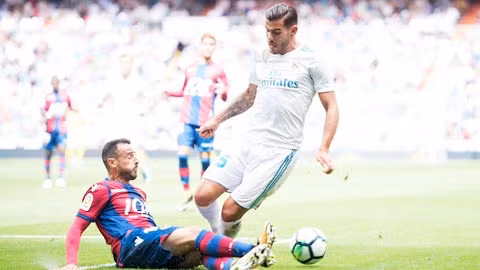 Real Madrid có thực sự bị trọng tài ghét?