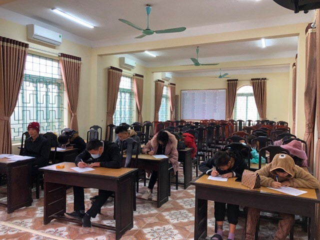 Nhóm đối tượng.