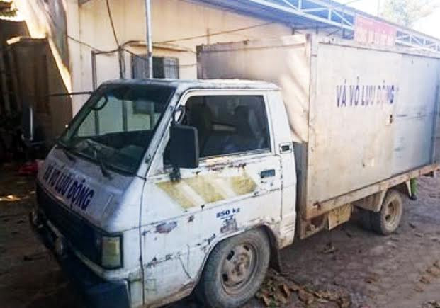 Chiếc ô tô đang bị tạm giữ phục vụ công tác điều tra.