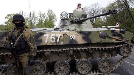 Bản tin 14H: Ukraine tập trận giữa Kiev trong đêm