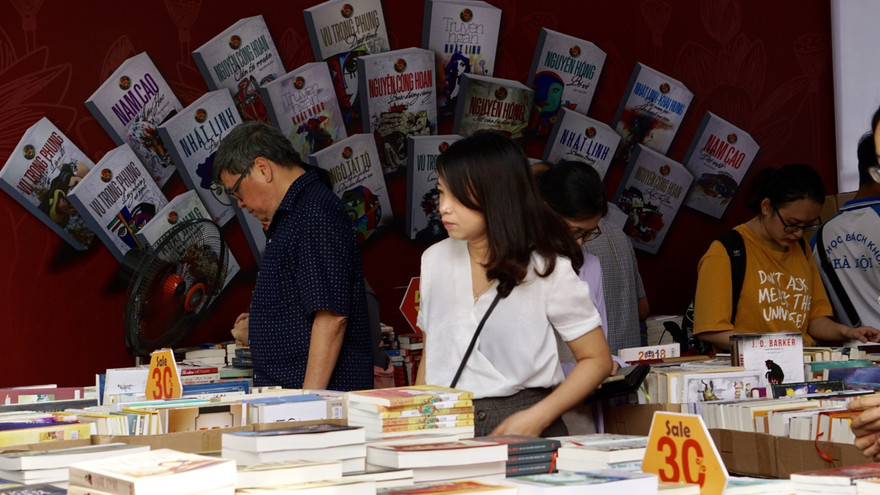 Cần hợp tác để phát triển văn học hơn nữa