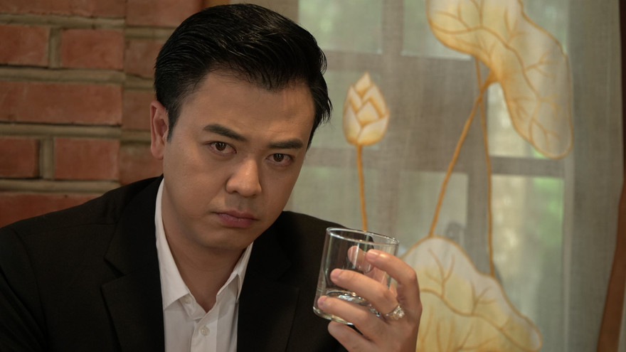 Vai diễn phản diện đầu tiên của Tuấn Tú