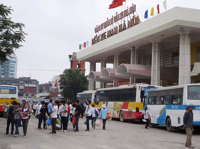 Sở GTVT Hà Nội đang nghiên cứu xây dựng phương án mở cửa bến xe sau 0 giờ. Ảnh: T.Đảng