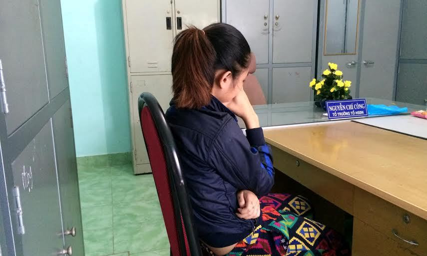 Nạn nhân làm việc với công an huyện Nhà Bè.