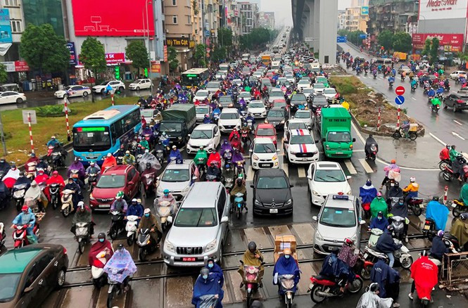 Ùn tắc tại nút Ngã Tư Vọng