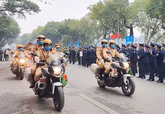  Lễ ra quân Năm An toàn giao thông (ATGT) và đảm bảo giao thông Tết sáng 5/1.