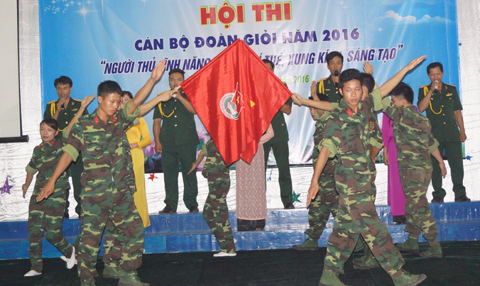 Hội thi cán bộ Đoàn giỏi ở Lữ đoàn Công binh 239, tháng 6/2016.