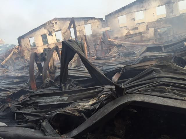 Chợ Sơn tan hoang sau vụ cháy khủng khiếp tối 17/9.