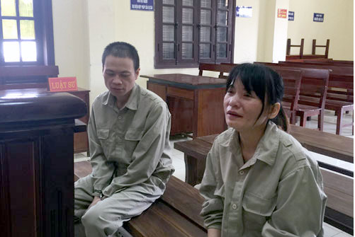 Nỗi ân hận muộn màng của các bị cáo. Ảnh: Đức Anh.