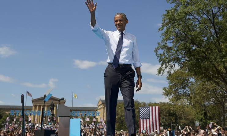 Tổng thống Obama trong cuộc mít tinh ngoài trời tại Philadelphia. 