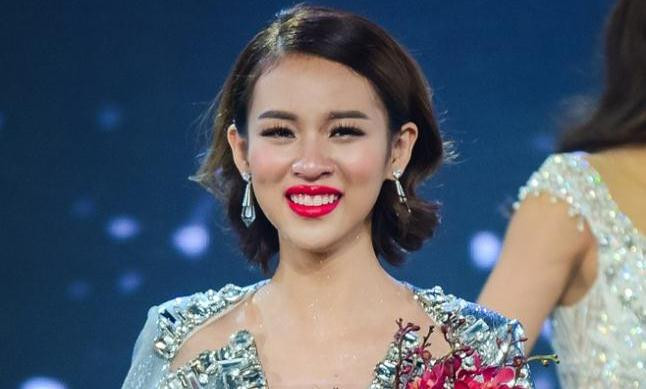 Phí Phương Anh giành quán quân The Face