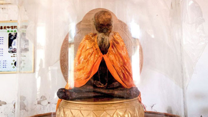 Di thể nhà sư Ngô Vân Thanh ở chùa Linh Tuyền, tỉnh Hà Nam, Trung Quốc. Ảnh: News.163.