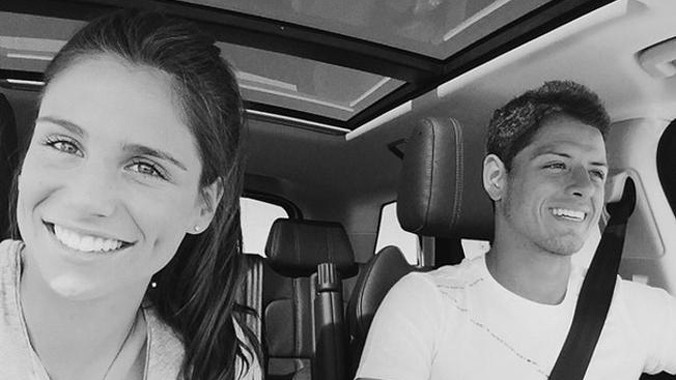 Vilallon tính “đeo gông” cho Javier Hernandez.