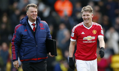 Van Gaal vẫn lạc quan trước màn trình diễn của Man Utd. Ảnh: Reuters.