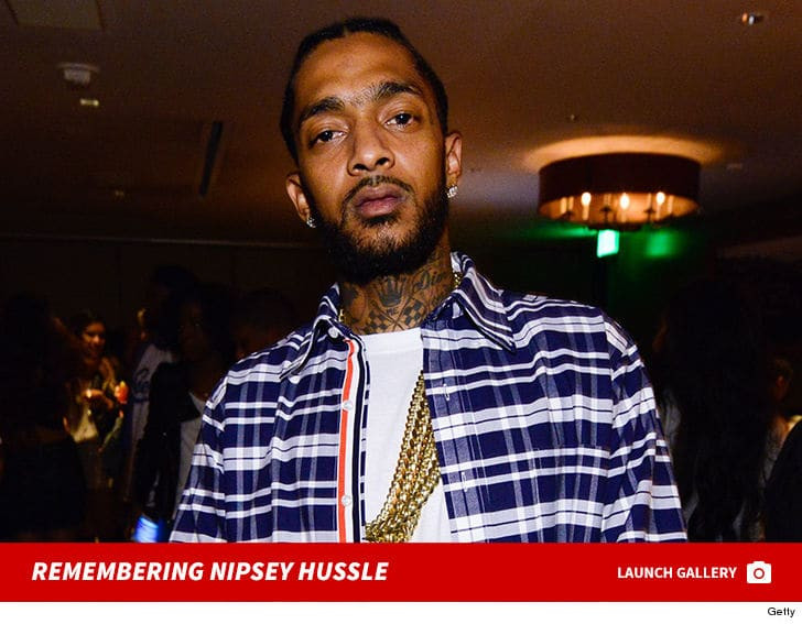 Rapper Nipsey Hussle bị bắn chết ở tuổi 33.