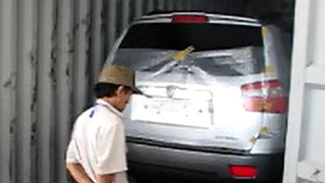 Chiếc ô tô nhập lậu bị Hải quan phát hiện