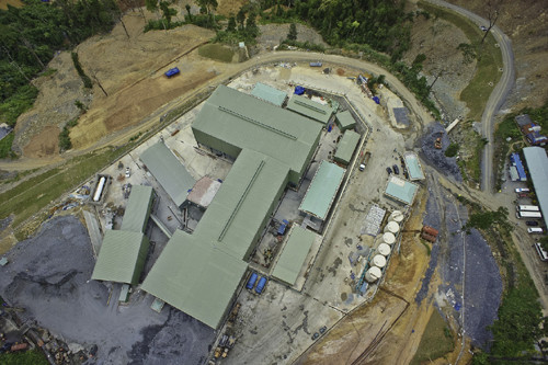 Trước áp lực cưỡng chế vì nợ thuế, Công ty vàng Phước Sơn đã phải ngưng hoạt động. Ảnh:T.H