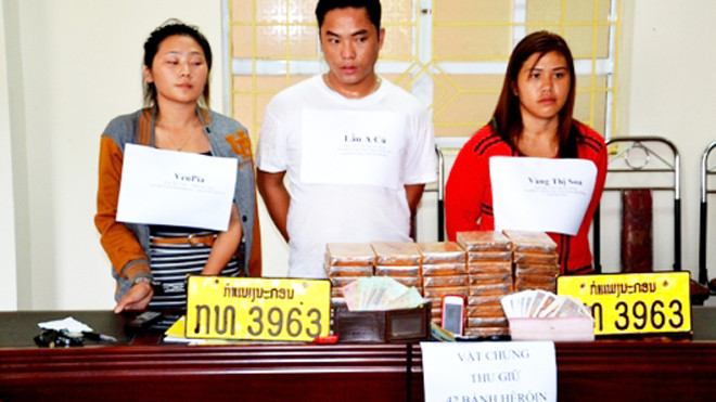 Ba đối tượng và tang vật vụ án