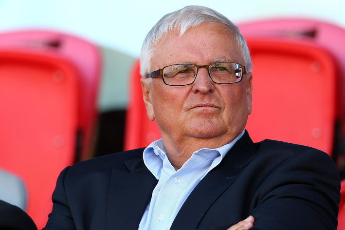 Tiến sĩ Zwanziger là người mới nhất phản đối Qatar tổ chức World Cup 2022 Ảnh: SBNATION 