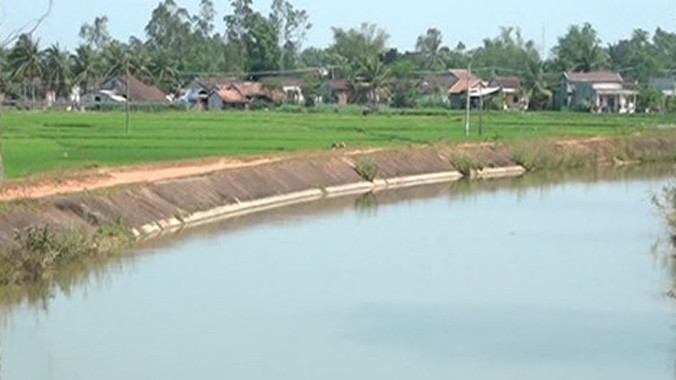 Đoạn suối nơi hai học sinh tử nạn. Ảnh: Sự Luân.