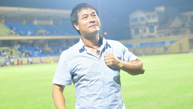 HLV Hữu Thắng nhận được nhiều sự ủng hộ của chuyên gia trong nước.