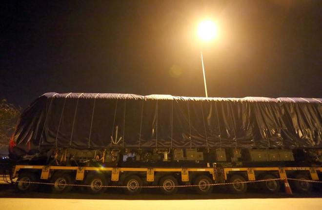 Bốn toa đầu tiên tàu đường sắt Cát Linh - Hà Đông về Hà Nội 