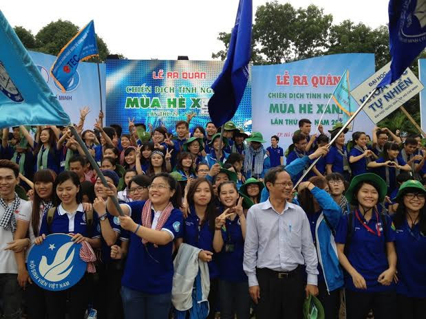 Lễ ra quân Chiến dịch tình nguyện Mùa hè xanh lần thứ 22 - năm 2015.