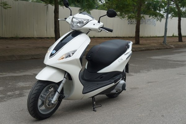 Piaggio Fly 3V mượt mà 'đường cong'