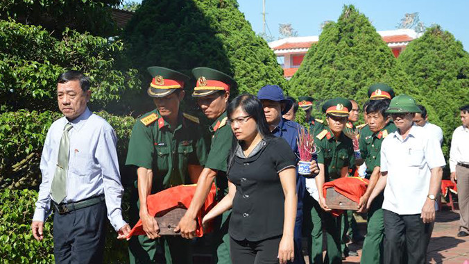 An táng 8 hài cốt liệt sĩ hy sinh tại Đường 9-Khe Sanh