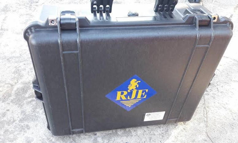 Các thiết bị dò tìm hộp đen máy bay đã được vận chuyển ra biển.