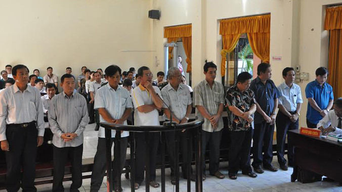 Các bị cáo tại phiên tòa.