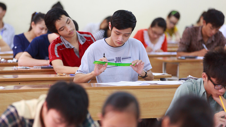 Thí sinh chuẩn bị làm bài thi. Ảnh minh họa