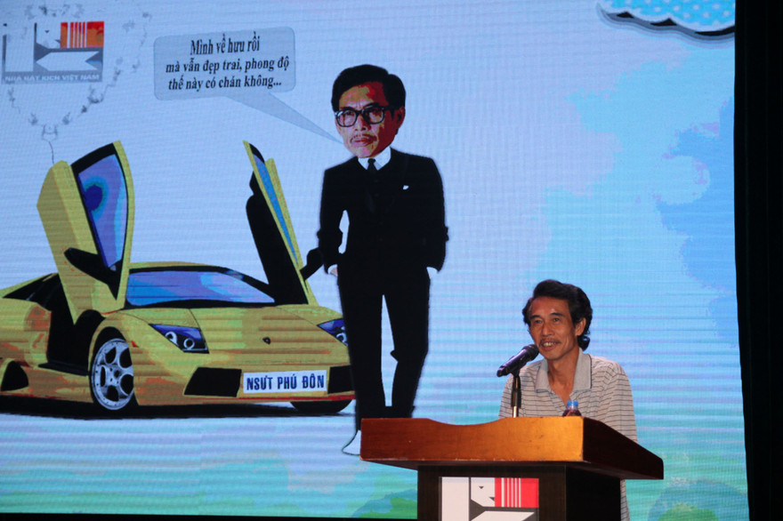 NSƯT Lại Phú Đôn nhận quyết định nghỉ hưu