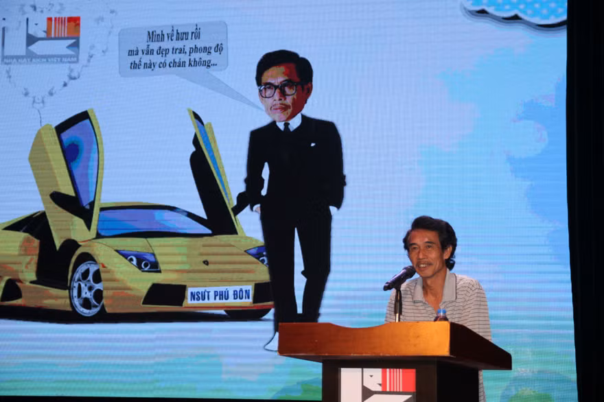 NSƯT Lại Phú Đôn nhận quyết định nghỉ hưu