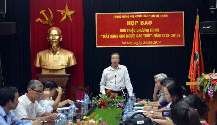 Chương trình “Mắt sáng cho người cao tuổi” tổ chức ngày 28/9 tại Cung Văn hóa Hữu nghị Hà Nội.