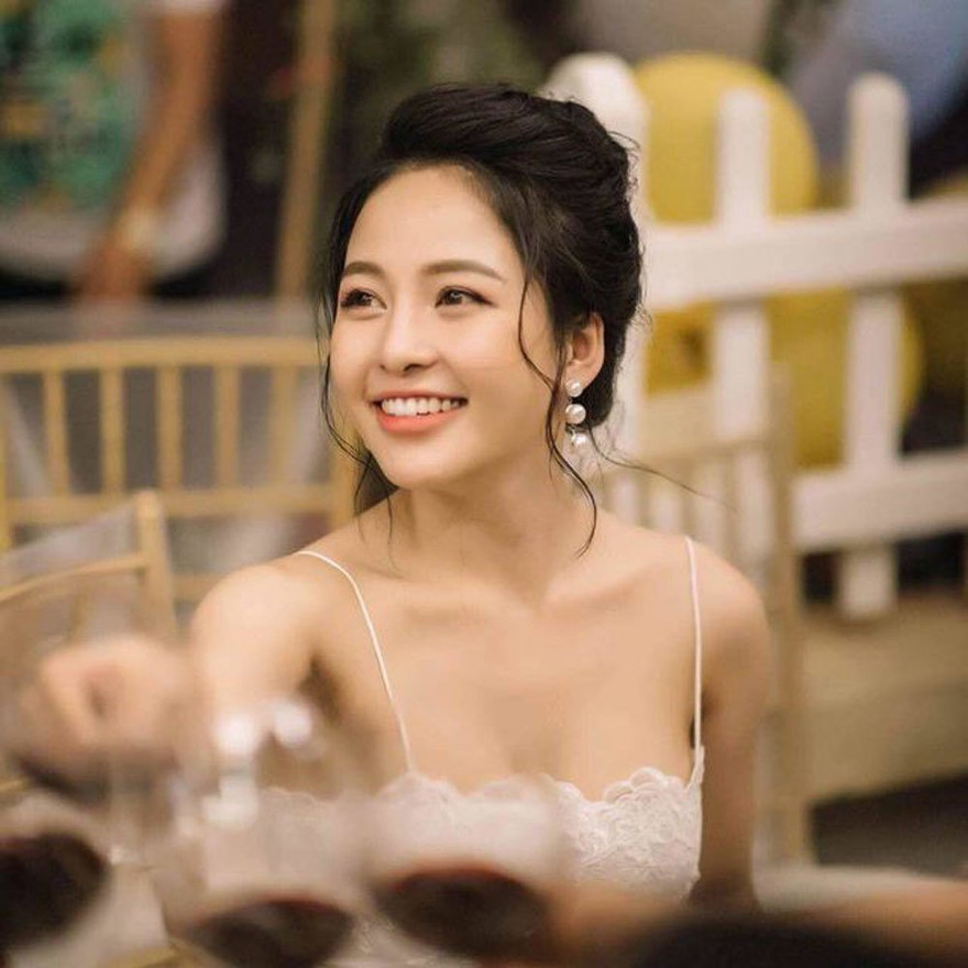 Showbiz 13/12: Hotgirl Trâm Anh nói gì khi vướng tin đồn nhiễm HIV?