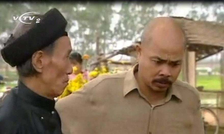 Nghệ sĩ Hán Văn Tình trong phim "Đất và người"