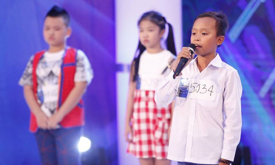 Cậu bé hát đám cưới được ‘đặc cách’ đi tiếp vào vòng trong